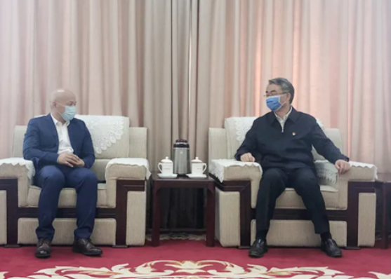 3044am永利系统总裁陈士刚与河南省委秘书长穆为民会晤